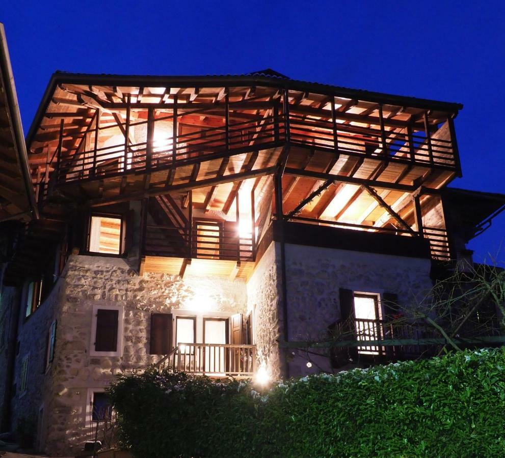 Bed and Breakfast Maso Azzurro Стенико Экстерьер фото